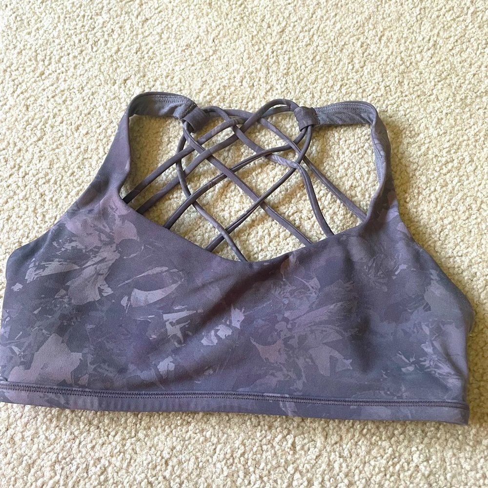 Lululemon free to be wild sports bra